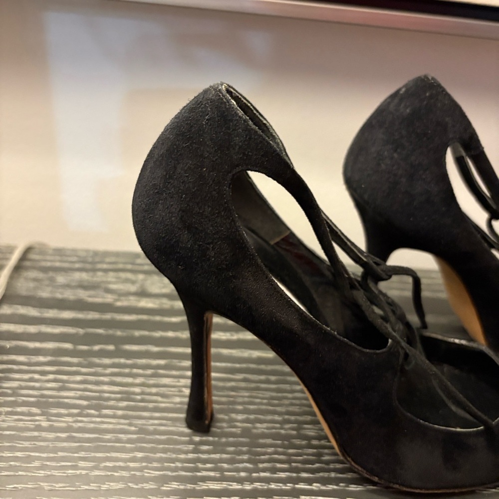 Manolo Blahnik Black Lace-Up Heels - Picture 6 of 9